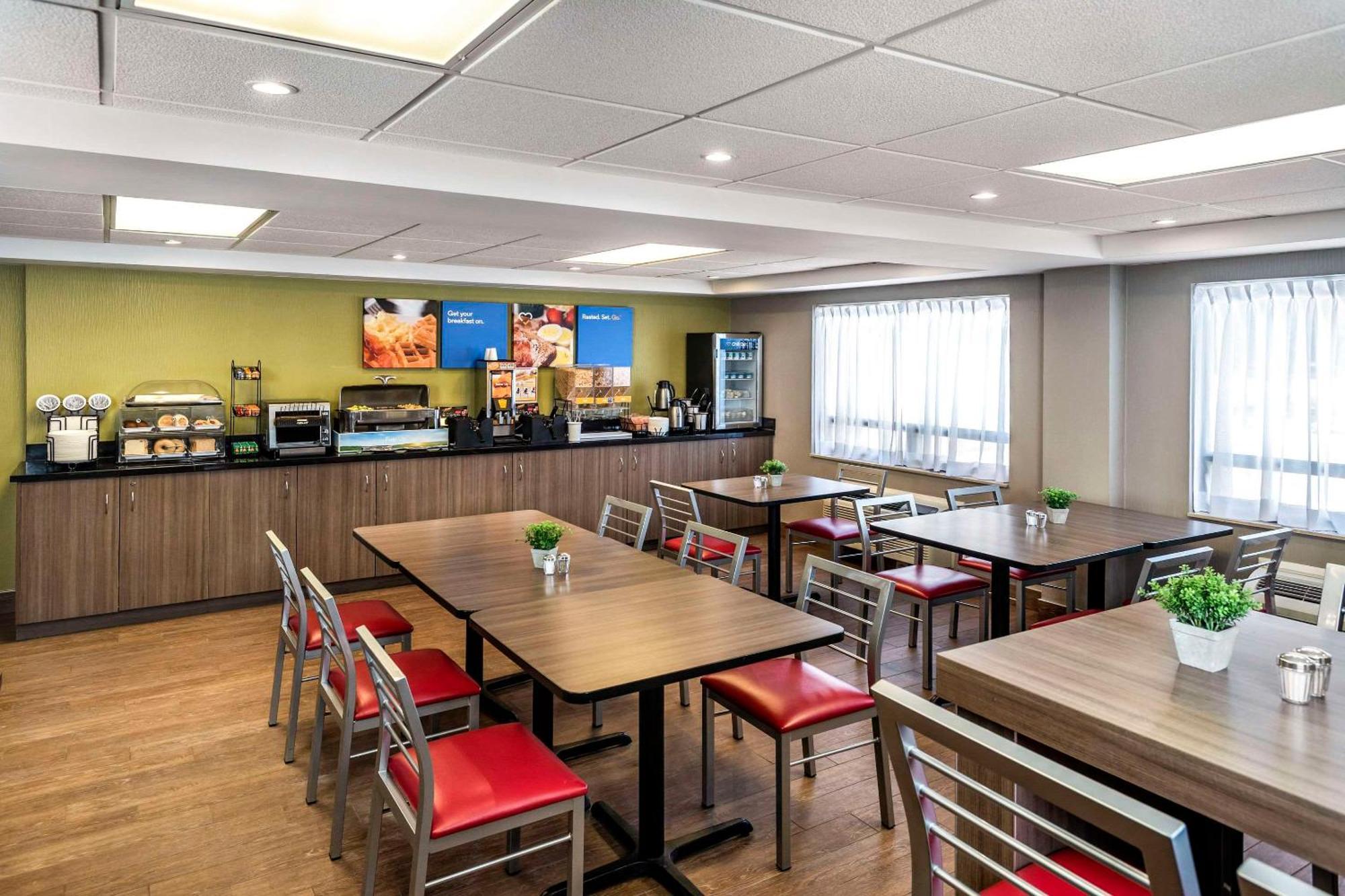 Comfort Inn East Sudbury Exterior foto